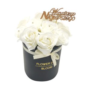 COSMOSPA FLOWER BOX - BUKIET Z MYDLANYCH RÓŻ - ECRU